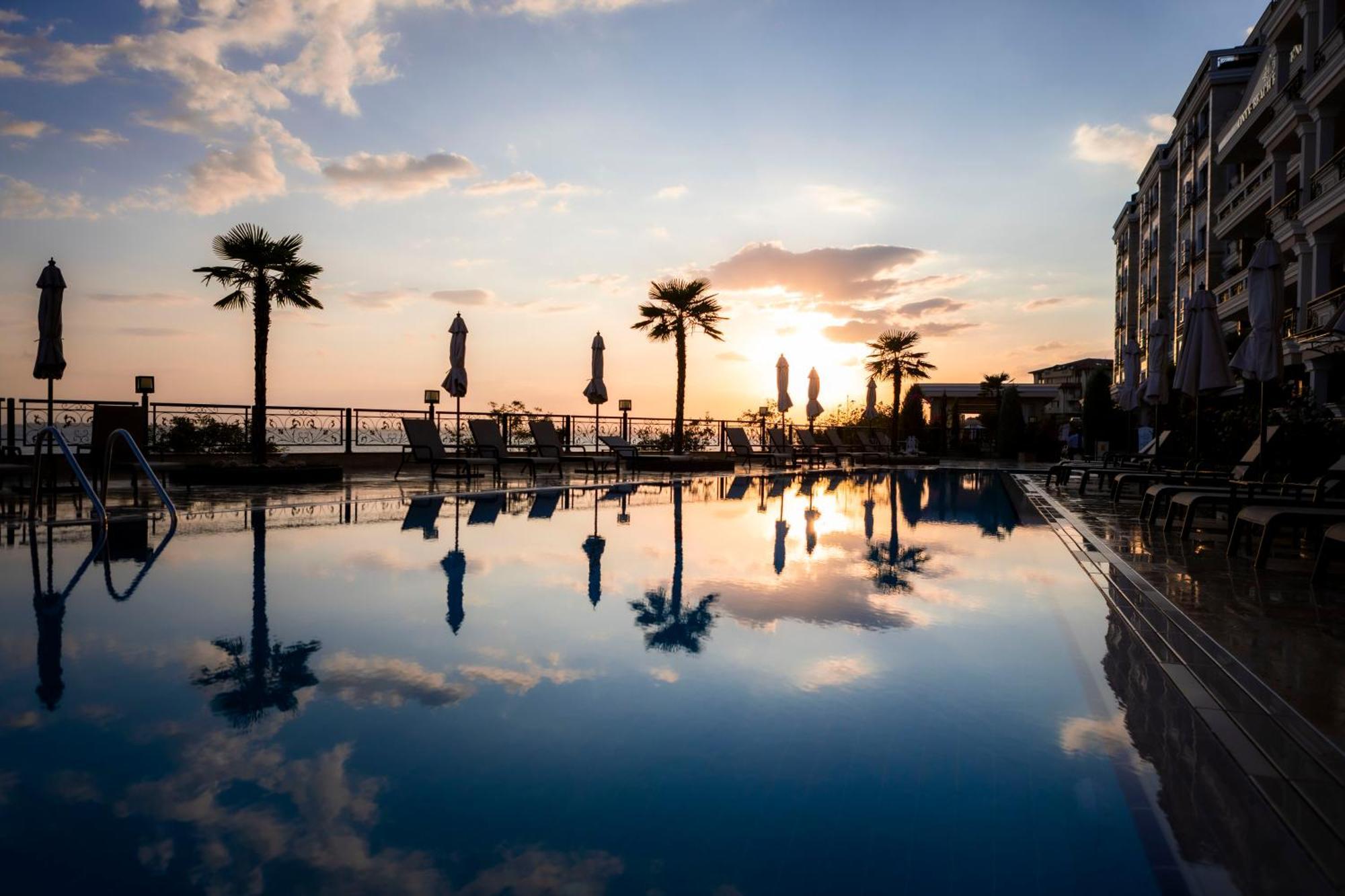 Onyx Beach Residence - Free Parking & Beach Access Sveti Vlas Luaran gambar